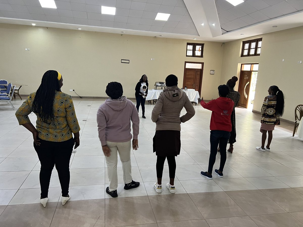 nakitare's tweet photo. Journalists are most vulnerable to hackers because of their nature of work @CeciliaMaundu says embrace use of password manager #GenderandTechKE #DigitalSecurityKE @APC_News @IawrtK @josebigg @Ddadapodcast https://t.co/vjL12fbAnf