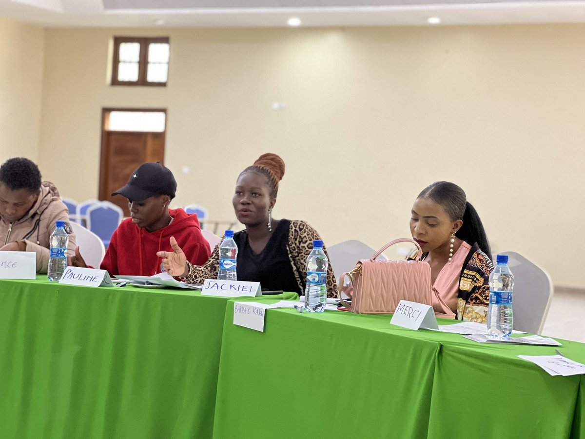 nakitare's tweet photo. Journalists are most vulnerable to hackers because of their nature of work @CeciliaMaundu says embrace use of password manager #GenderandTechKE #DigitalSecurityKE @APC_News @IawrtK @josebigg @Ddadapodcast https://t.co/vjL12fbAnf