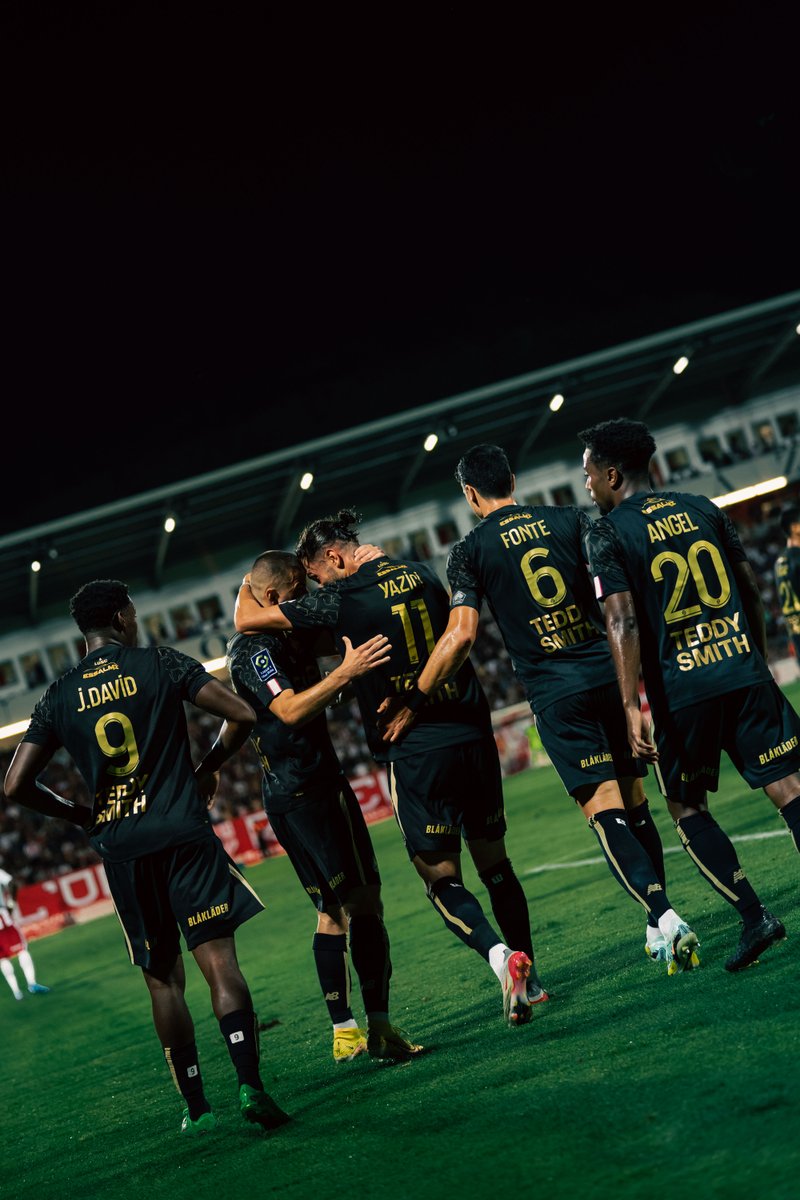 losclive's tweet photo. 📸 Un succès précieux avant une semaine à deux matchs !
Qu'as-tu pensé du match de nos Dogues hier lors de #ACALOSC ? https://t.co/IHXrEviFCM