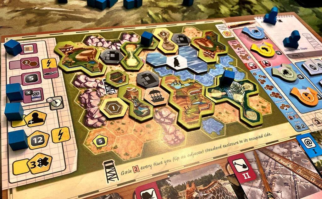 evilmastergamer's tweet photo. Ark Nova by @capstone_games . Yes I am only trying this for the first time this week.
這麼沒人告訴我這遊戲這麼自閉啊?早知道我就早點試了。🤣🤣
#boardgames #tabletogames #arknova #bgg #桌遊 https://t.co/9grrZ33rY1 https://t.co/ow3btwxvgy