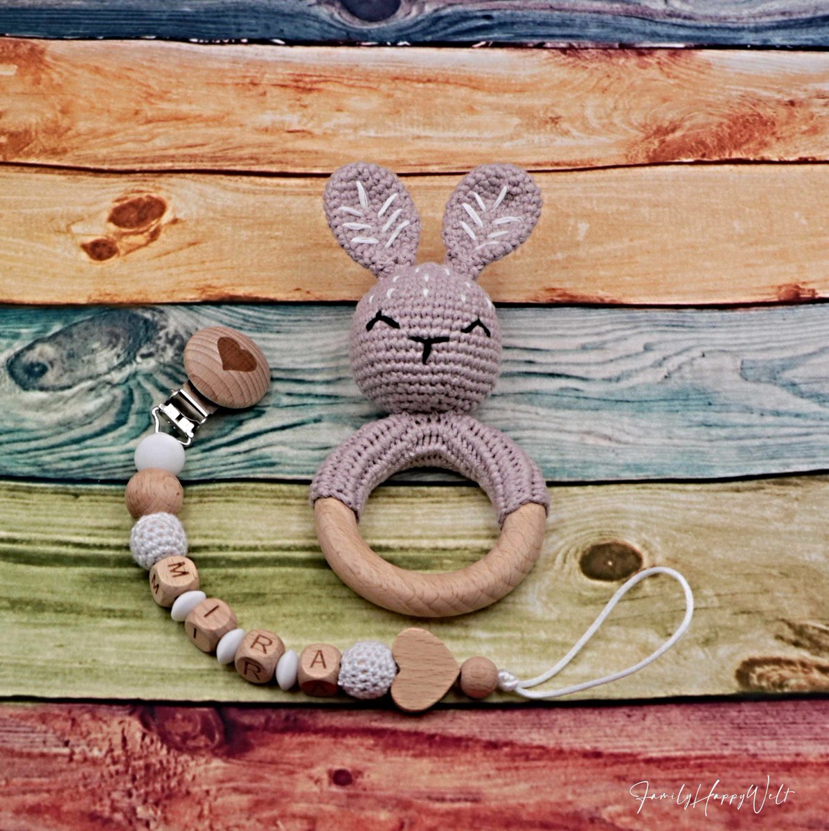 SKhodyeyev's tweet photo. Рад поделиться последними новинками в моем магазине #etsy shop: Schnullerkette mit Namen/Holz rassel Hase/Junge Mädchen/ https://t.co/arGqjpdovt #be #1jdenrodenia #belyj #schnullerkettejungemadchen #babypartymotorik #schnullerkettemitholz #personalisiertekette #madchen https://t.co/xGWq7UxZK2