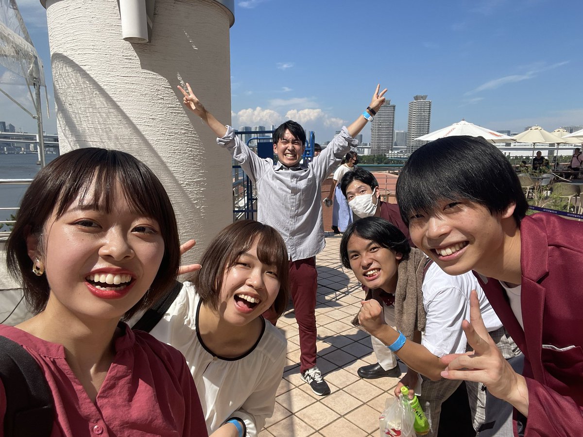 funfare_JP's tweet photo. Seaside Street Tokyo 2022

出演してきました！

解散ライブぶりに復活🔥
こやなぎはマスクを外し忘れたみたい😷

#シースト2022
#SeasideStreetTokyo https://t.co/ZOrP3fsn2r