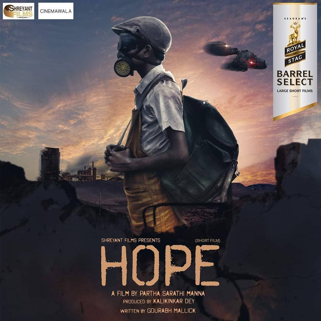Cinemawala6's tweet photo. What does the future hold? Hope or hopeless.The winning films under the #LargeShortFilmsCategory at the Jio MAMI Mumbai Film Festival with Star -'Hope' by Partha Sarathi Manna
#RoyalStagBarrelSelect #LargeShortFilms #MakeItPerfect #Hope #MamiWinnerFilm👇
https://t.co/52zDTJB7HL https://t.co/OAzCARjap3