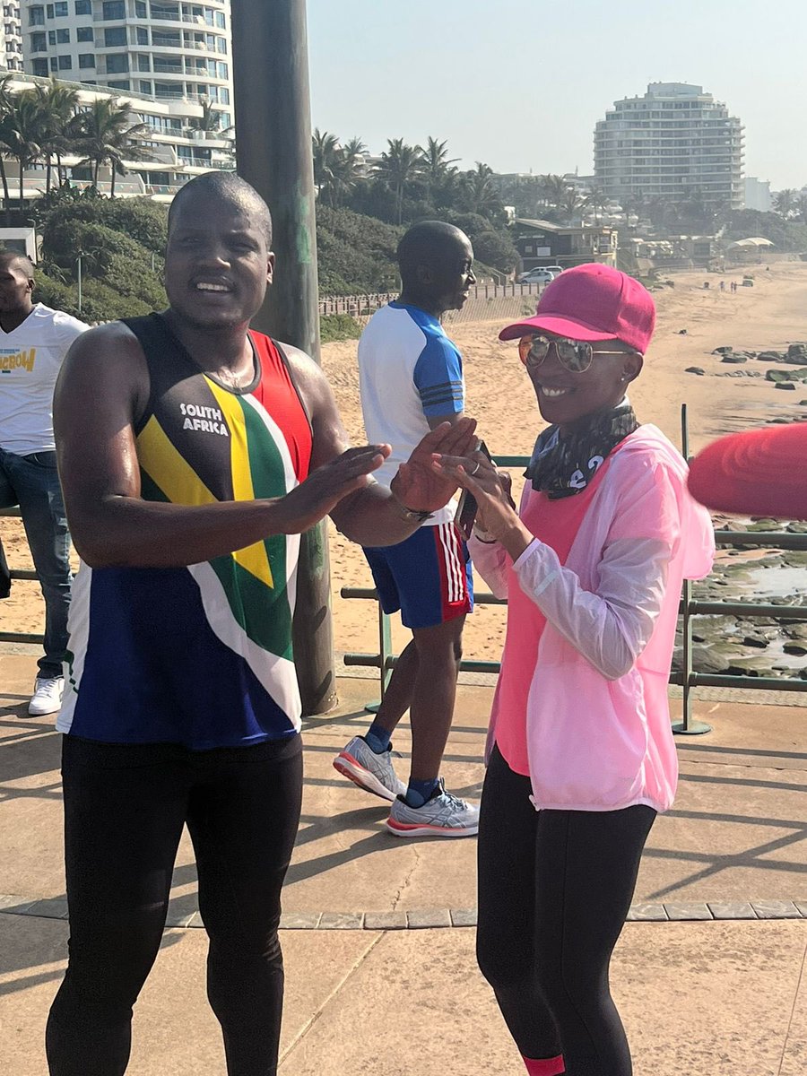 Ole_Tee's tweet photo. Great seeing you @ngwakomotsieng 
All the best 
#Olerunscomrades22 https://t.co/GP7uKRwE5V