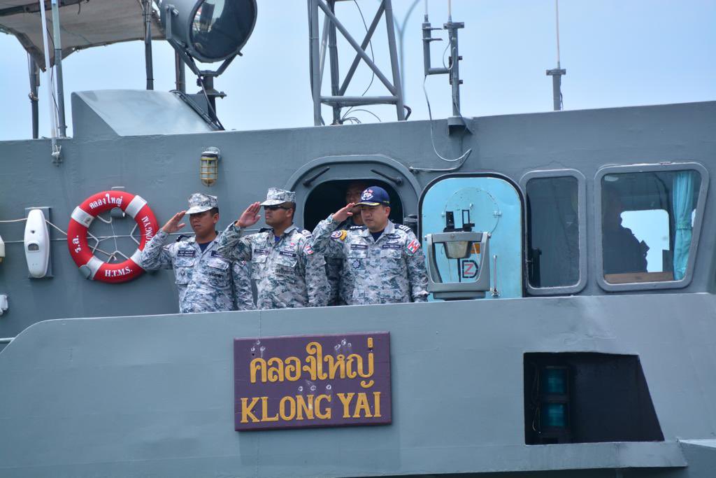 Mawilla_1's tweet photo. "Fair Winds and Following Seas"
Kapal-Kapal Tentera Laut Diraja Thailand selamat meninggalkan Tambatan Pangkalan Kuantan untuk berlayar pulang ke Songkhla.
#SEAEXTHAMAL
#DefenceDiplomacy
#Kesiagaan
@tldm_rasmi
@reza_azeranil63
@ARBA_My
@MPA_Barat
@pulendren https://t.co/X9OKcNzphs