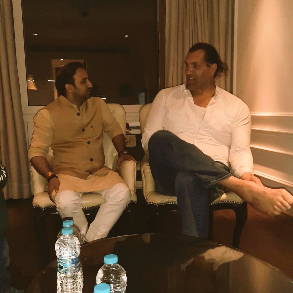ManojChoudharyP's tweet photo. Heartiest Birthday Greetings to my dear Brother @greatkhali.🙏🏻💐👑🎂💝
#TheGreatKhali #Birthday #Greetings https://t.co/xFosaJ2yb8