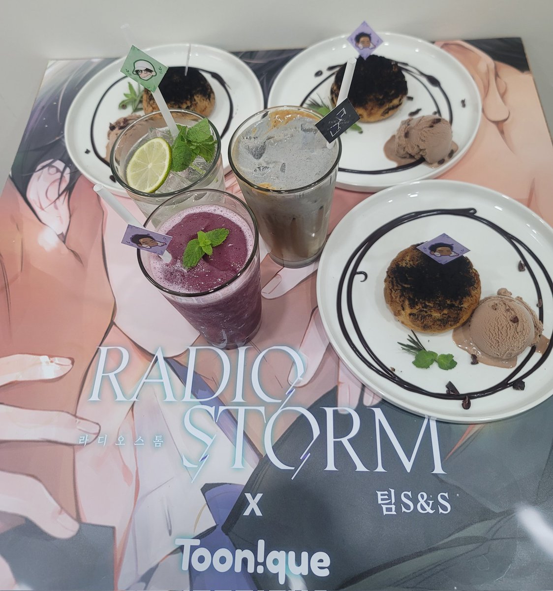 leise0852's tweet photo. 💜투니크 X 라디오 스톰💚
#라디오스톰 #라디오스톰카페 #투니크 #팀S&amp;S https://t.co/6ZeYUvosCL