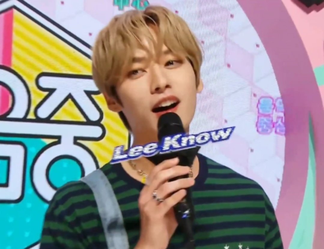 preppystay's tweet photo. #Mc_LeeKnow #LeeKnow #minju #showshowshow https://t.co/i29ZGJaHYM