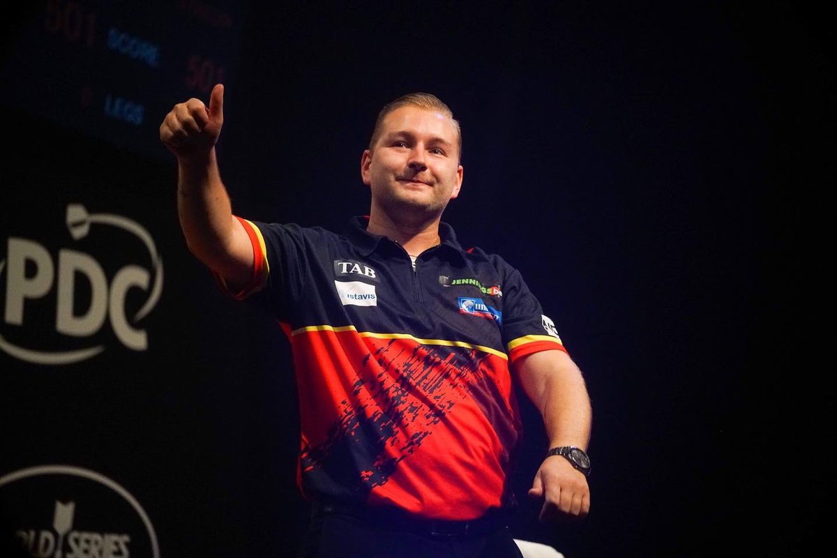 OfficialDPA's tweet photo. First Quarter Final at the NZ Darts Masters sees Dimitri Van den Bergh take on Joe Cullen 🎯 @OfficialPDC @OfficialDPA @FOXSports @SENZ_Radio @nz_tab https://t.co/SygFCekL77