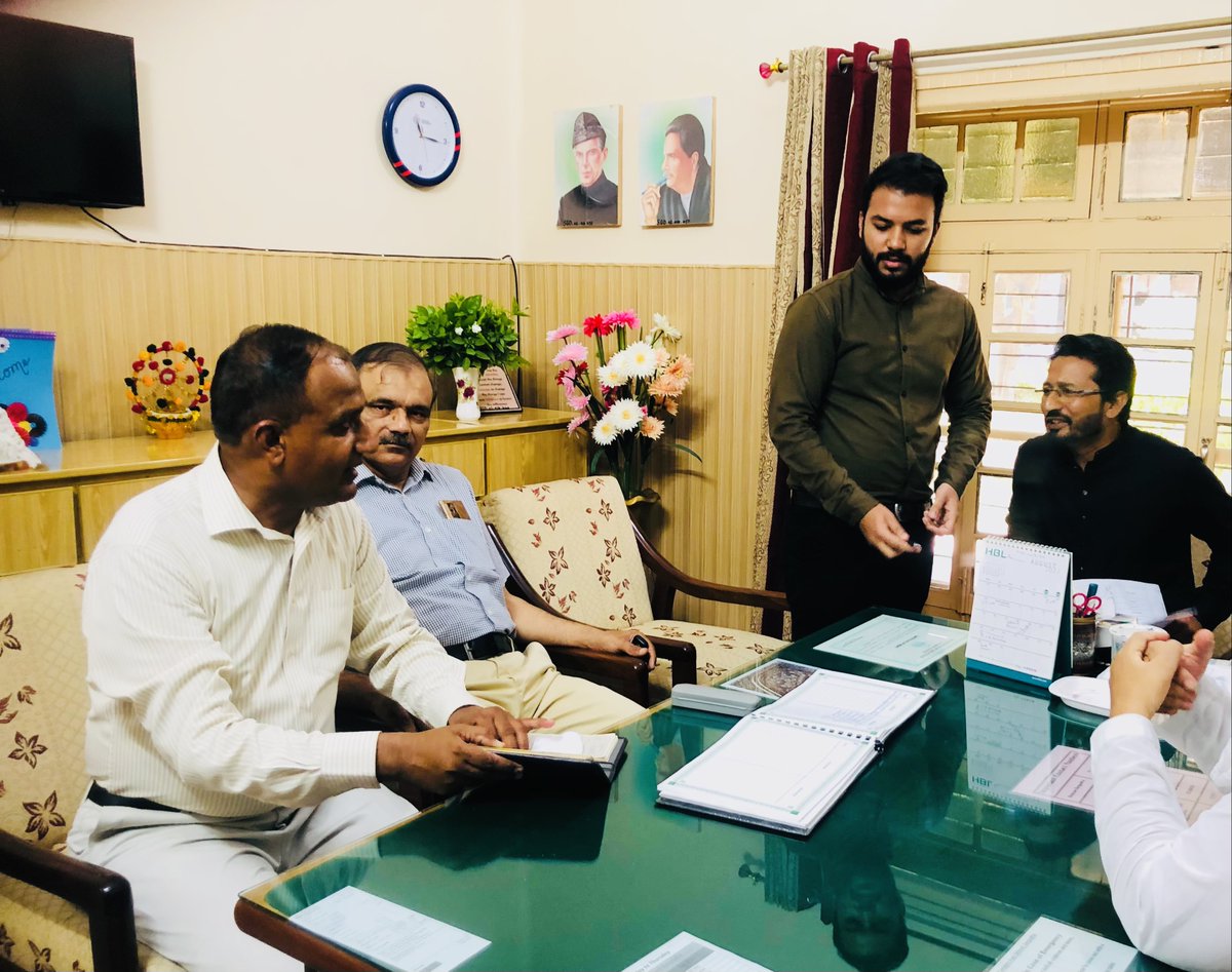 SanawarBalam's tweet photo. Having pleasure to meet Additional Director School education department while visiting Presentation Convent School Sargodha.
#PresentationConventSchool  @presentationsis https://t.co/JZ7MPhkUSc