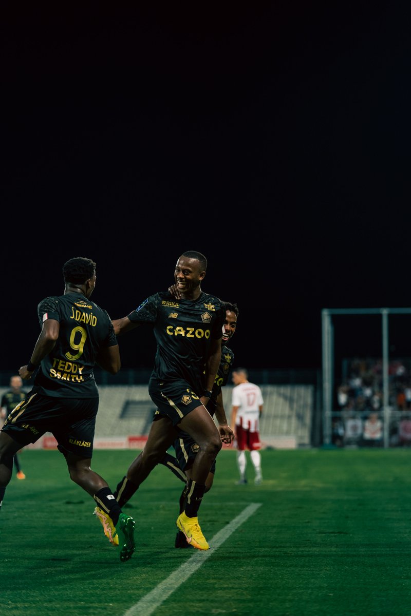 losclive's tweet photo. Trois buts, trois joies 🕺
Qui a la plus belle célébration ? 😎
#ACALOSC https://t.co/4L0DSpZ2BZ