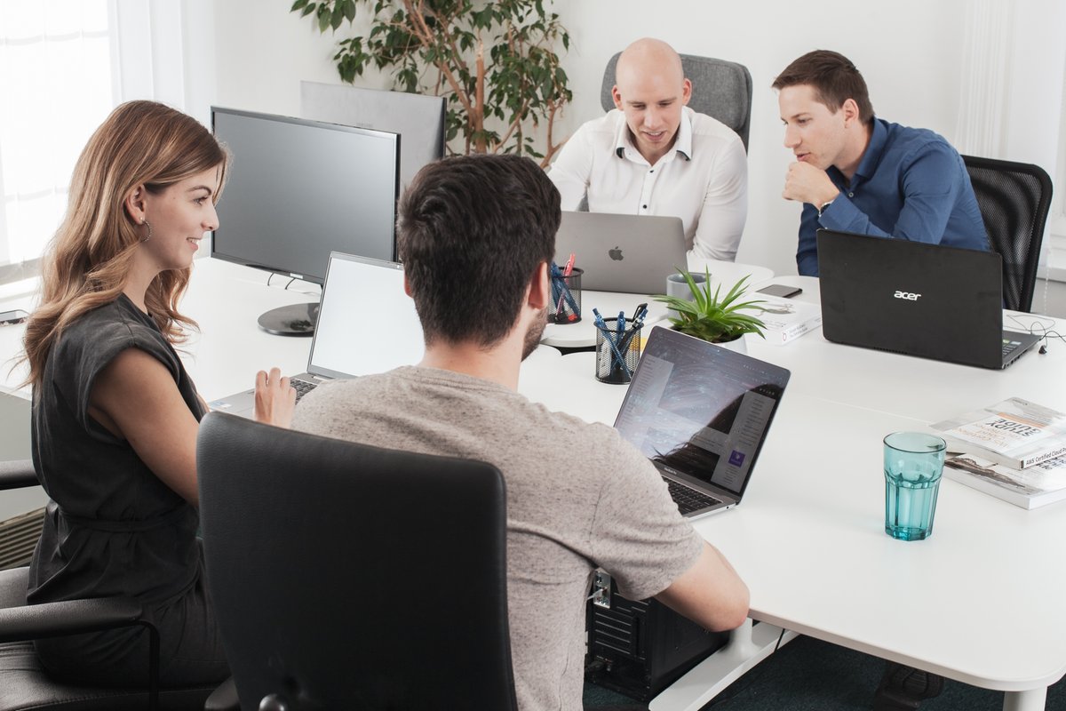 snapsoft_io's tweet photo. JOB ALERT! 💣 Financial Specialist wanted in our tech company! 😉

👉 Apply here: https://t.co/MMiKuGM70q

#snapsoft #finance #financialspecialist #job #hiring #jobpost #motivation #success #software #best #team #softwaredevelopment https://t.co/LY0sUlZePs