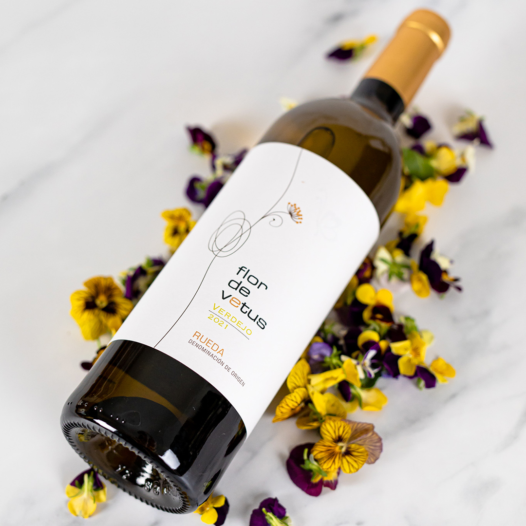 WINE OF THE WEEK 🇪🇸 When we tried this beautiful Verdejo from Bodegas Vetus in Rueda, Spain, we knew it had to go on our drinking list. At only £12.00 per bottle inc. VAT, Flor de Vetus 2021 is a fast becoming our go-to crisp white: goedhuis.com/collections/wi…