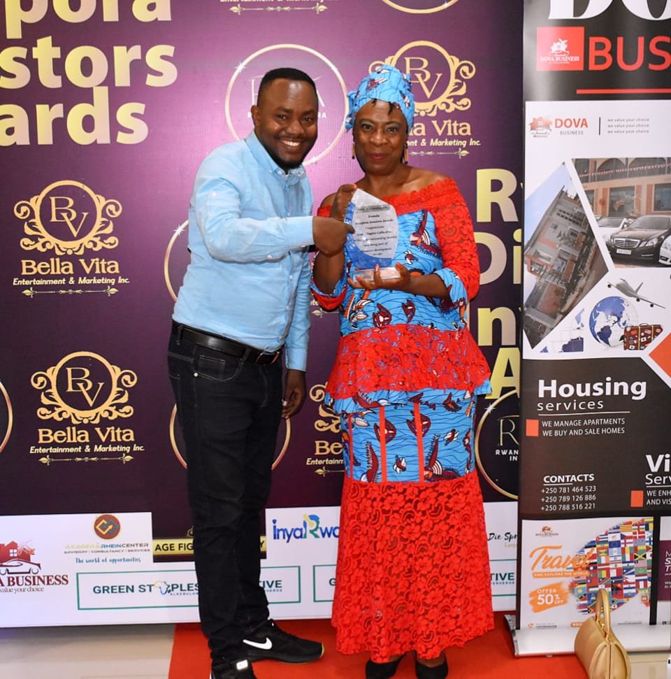 beyond_gorila's tweet photo. BIG UPS &amp; CONGRATULATIONS TO ADOWA KOREN CEO of GREEN STAPLES COLLECTIVE &amp; partner with @beyond_gorila for being an outstanding Diaspora investor and being a part of Rwanda's sustainable development. @RDBrwanda @visitrwanda_now @asilihealthltd @AlphanewSarl @UNWTO @RoyalNyanza https://t.co/pRbPVZ9Szg