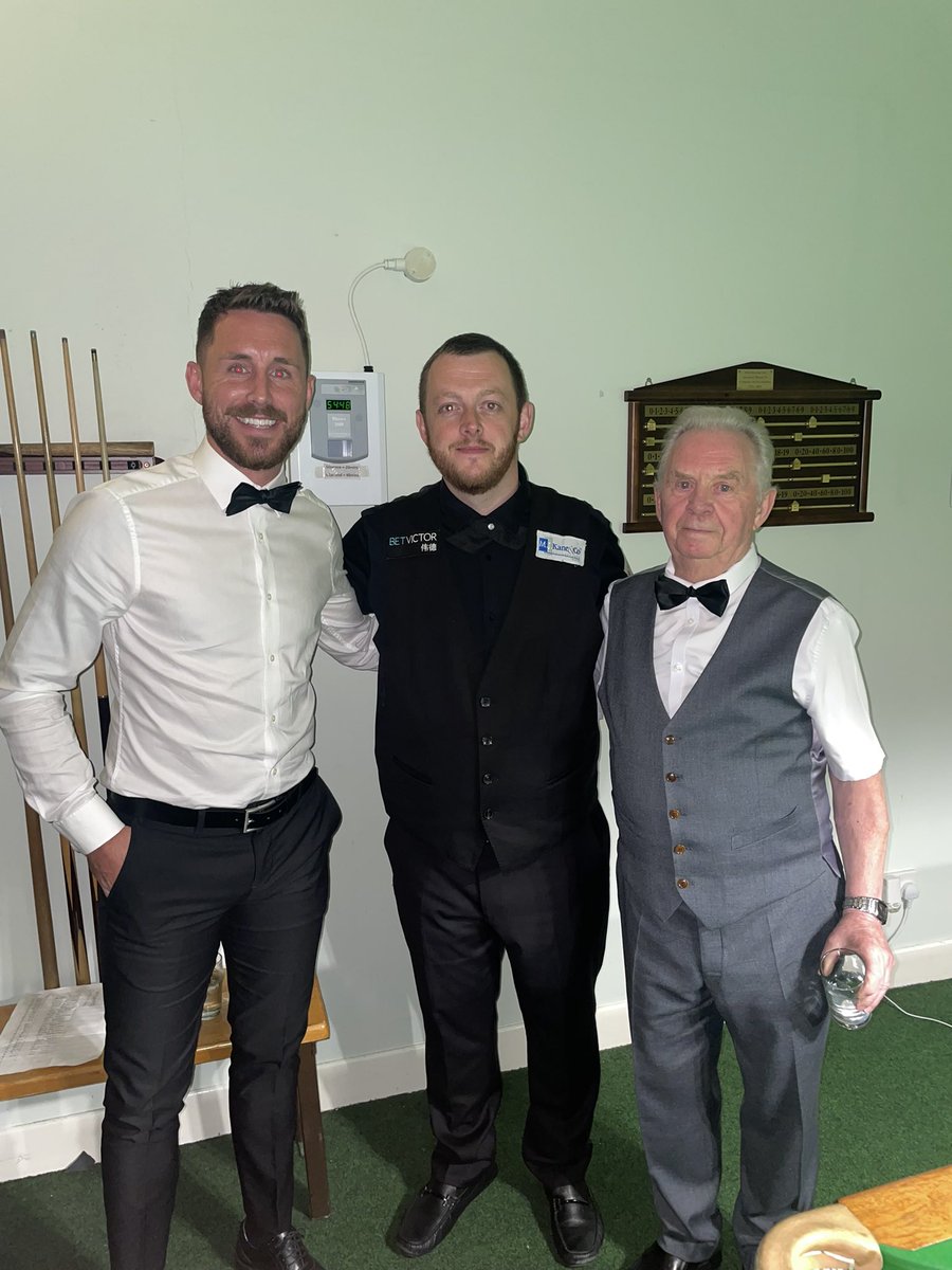 EeefyBoylan's tweet photo. Your hear it all the time about sport stars but I can’t imagine there is a more down to earth bloke than @pistol147 One of the worlds best, yet spoke &amp; bantered like he was one of the lads in the pub last night 👏👏 also hit me for 142 btw🤦‍♂️ at least my break off was decent! https://t.co/5L3cUezNzz