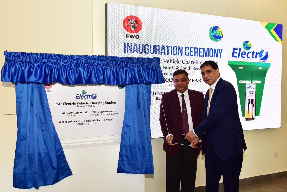 PSOPakistan's tweet photo. PSO has launched 2 Ultra-Fast Electric Vehicle (EV) charging stations - Electro, at Bhera Service Areas (North &amp; South bound) on the Lahore-Islamabad M-2 motorway.

#PSO #Electro #EveryJourneyBeginsHere #Lahore #PlugintotheFuture https://t.co/FsLwqk8Vbr