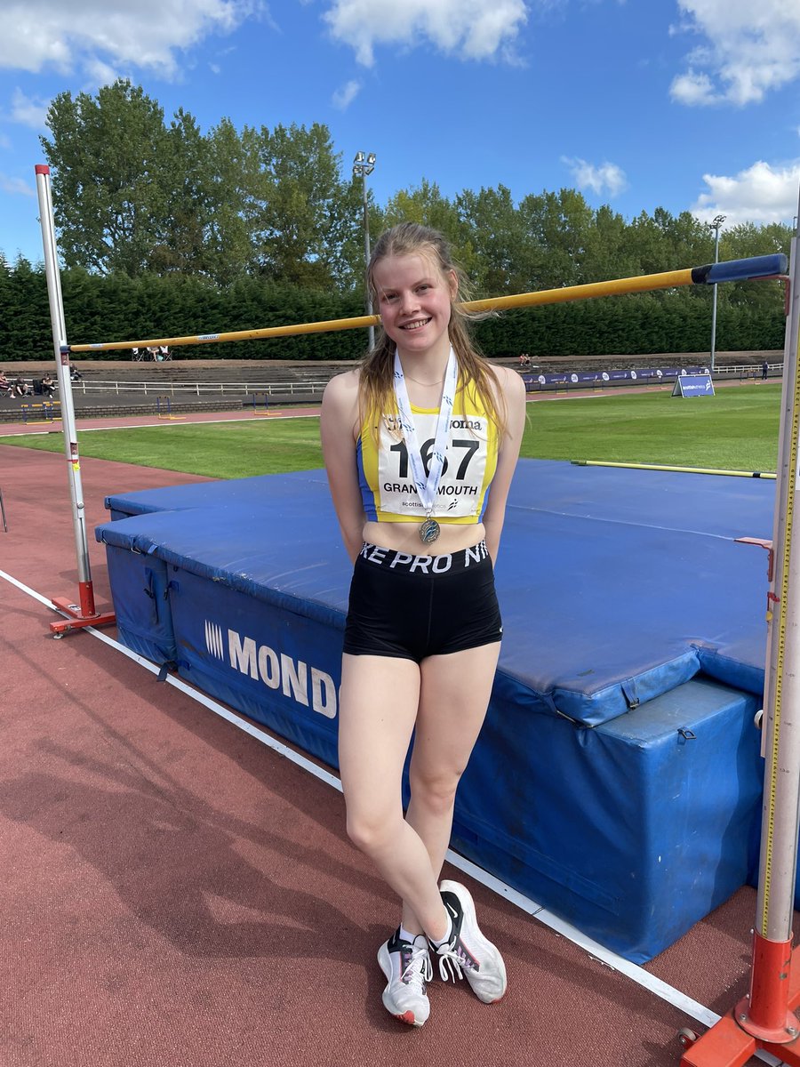 Central_AC's tweet photo. Katherine Fowler leapt to a superb personal best 1.64m to take silver in the under 20 womens high jump at the #4Jathletics @scotathletics champs. She was so close to 1.66m and the gold.@McLarenHSPE @McLarenHigh https://t.co/YGnwZ2Seh6