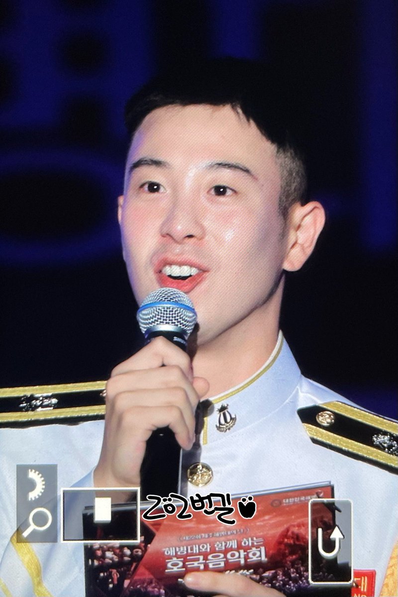 pyojihoonkr's tweet photo. 220827 #피오 #표지훈 니 고자극 유발죄로 신고할 거임 https://t.co/ju0oD6bs2m
