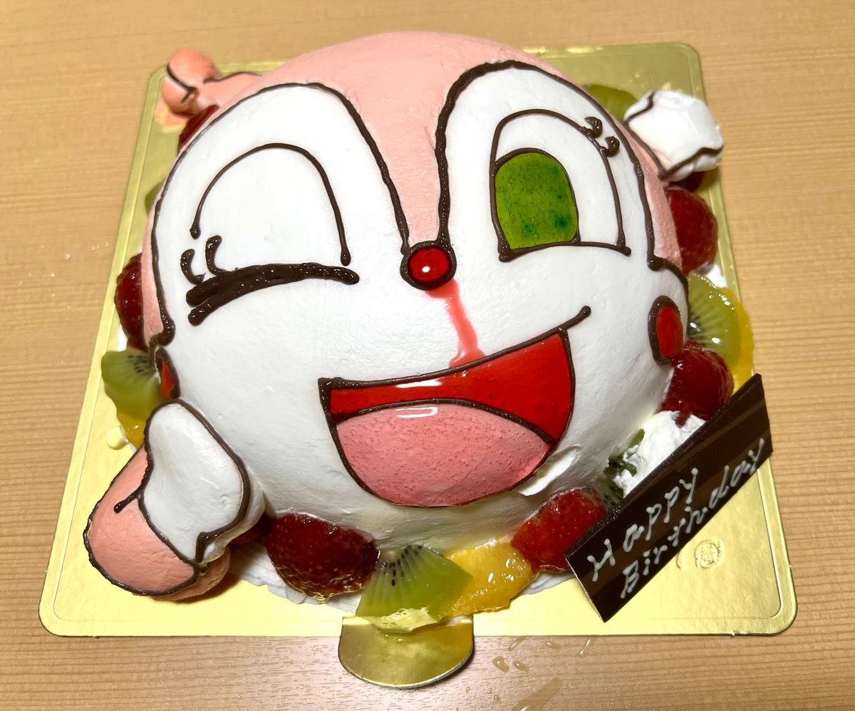 ケーキの箱を開けてびっくり。ドキンちゃんから鼻血が！