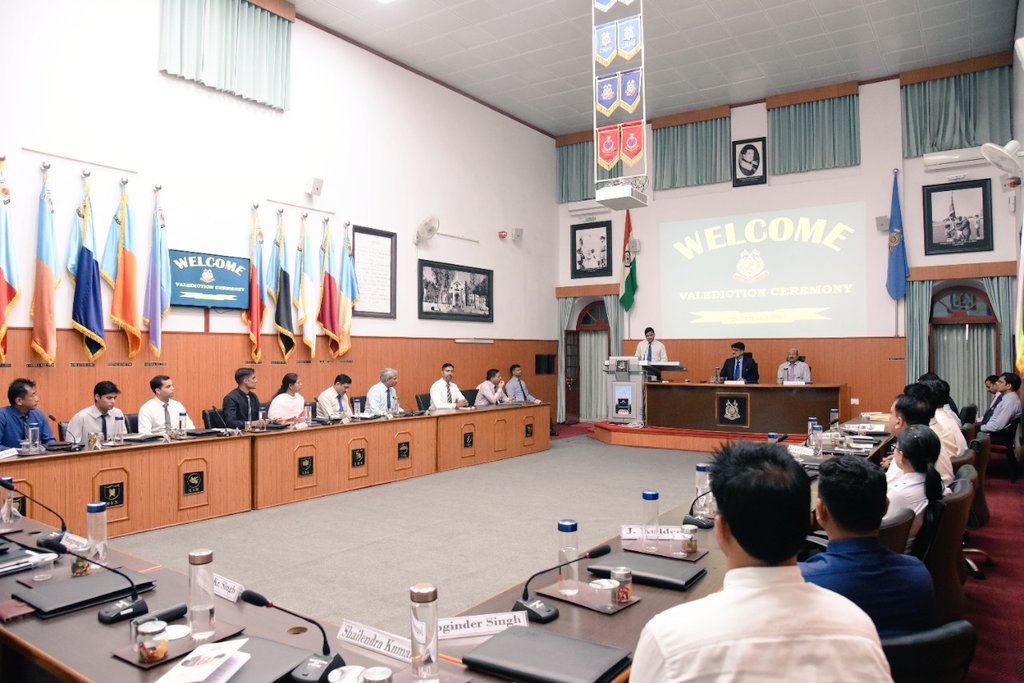 ISA_MountAbu's tweet photo. With the aim to improve presentation &amp; communication skills of young CRPF officers, ISA conducted one week Presentation Skill &amp; Effective Communication Course under the able guidance of Sh Sunil Joon IG/Director ISA Mount Abu.
@crpfindia 
@snljoon https://t.co/hFaQjeGMIo