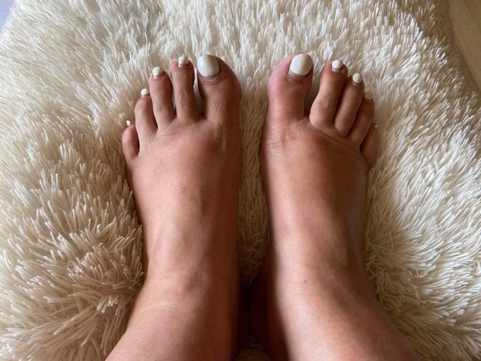 New feet models. Left Eu 41, rigt Eu 42 :D New footjob movie -> https://t.co/RCz0WypPfw  #feet #bigfeetgirls<a href="/tag/footfetish"class="tags"><span>#footfetish</span></a><a href="/tag/feet"class="tags"><span>#feet</span></a><a href="/tag/footjob"class="tags"><span>#footjob</span></a><a href="/tag/bigfeetgirls"class="tags"><span>#bigfeetgirls</span></a>