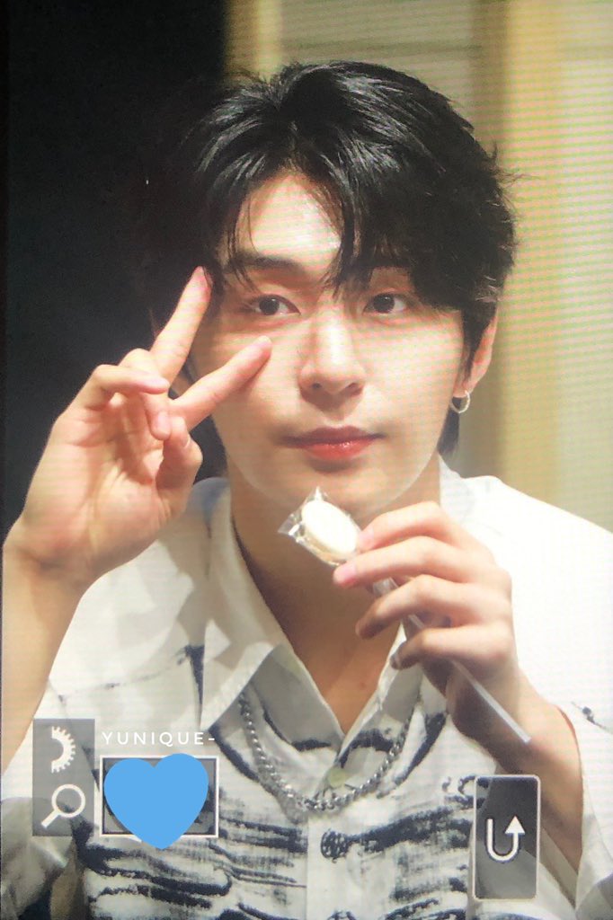 Yunique731's tweet photo. 220827
#골든차일드 #성윤 #와이 https://t.co/gbXLLgJxX2