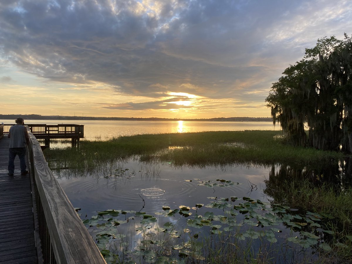 kennedy107's tweet photo. Operation Parkrun at 07:30, out of villa by 10:00 is a go
Clermont Waterfront Parkrun Florida, well worth it π #parkrunus #loveparkrun #florida https://t.co/1GWr7jboEO