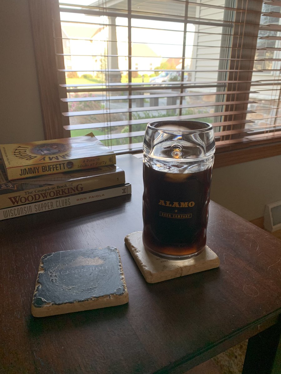 ron_greisch's tweet image. This iced coffee is giving me an Octoberfest vibe!  Must be the glass! #coffeecubes #icedcoffeeFTW 

@WestLoopTom @MailmanJack65 @SkolFoodie @JohnGeebair @mattstegman @jor_heyjr @Twitchywwilson1