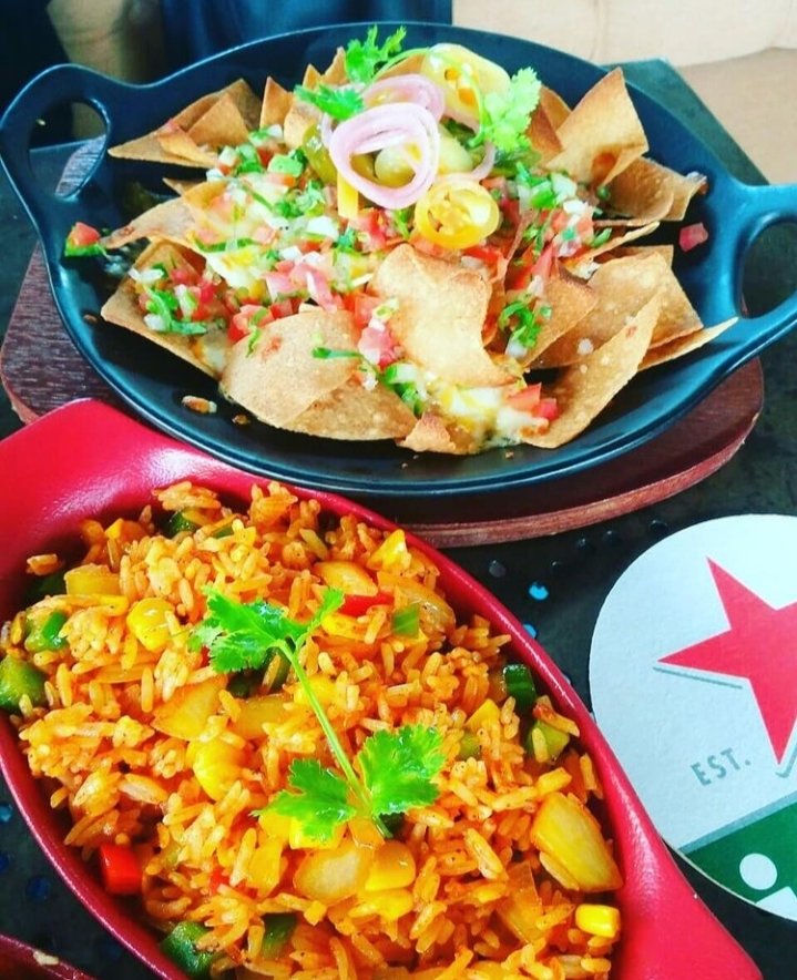 Jelly62270952's tweet photo. RicoTaco: good food, good friends!
Ẩm thực Mexico màu sắc sặc sỡ.
Saigon has everything, every culture, and some traps 😁😎
#colorful #ricotaco #foodie #foodbeauty #delicious #excellent #nicedecor #center #tastysaturday #cheers https://t.co/xEHfkTDUtS
