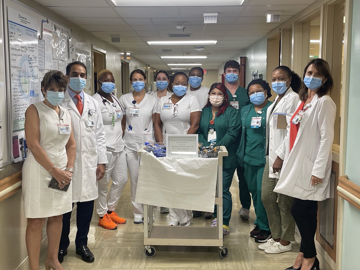 kladwig's tweet photo. @ccmartinhealth Leaders round on units &amp; floors to learn from caregivers and patients. Inspired by this engaged team of leaders and all our compassionate, dedicated caregivers! Huge thanks to our board members, Bunny Webb and Karen Dakers for joining us! #LeaderRounds https://t.co/ID3uGdVuic