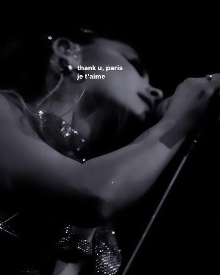 moonlightcleo's tweet photo. ari in paris 3yo ago for the swt <3 #ArianaGrande #swtparis #sweetenerworldtour https://t.co/8MbAl6DN0o