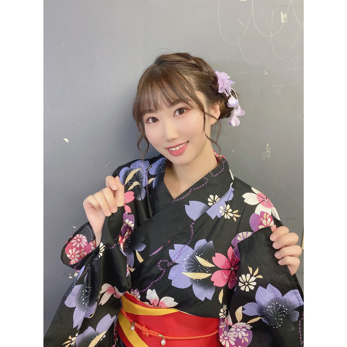 RUNA_MYDAYS's tweet photo. 8/27 定期公演in新宿SHOWBOX
みんな来てくれてありがとう💛
今日は今年最後のみんなとの
夏の思い出になったよお🍧🎐❤︎
みんなも心の日記に今日の事を
書き留めてね📖☡✍♡
黒の浴衣どお？？🖤🖤
#MYDAYS #マイデイズ #ルナ #浴衣 https://t.co/Bb5u1JZg44