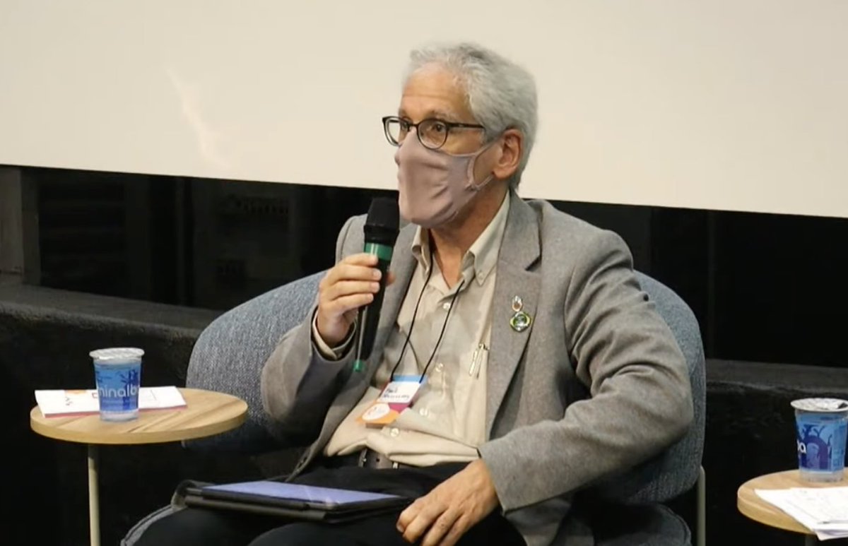 Se no Brasil a ciência é feita em universidades, é imprescindível que as universidades dialoguem com os divulgadores de ciência. "Se não conversar com os divulgadores, vai conversar com quem?" pergunta o prof. Paulo Nussenzveig, da <a href="/usponline/">USP - Universidade de São Paulo</a>.