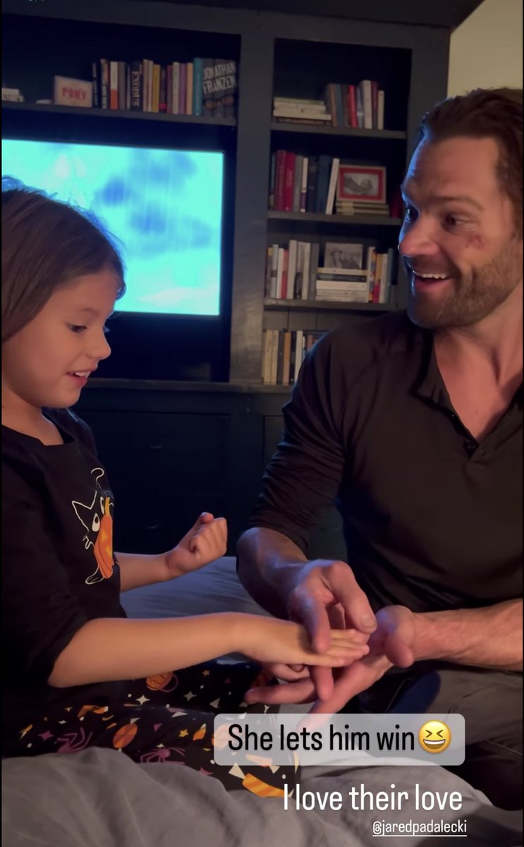KelliNicodemus's tweet photo. I truly believe that there is nothing in the world that makes a man as sexy as the love for their kids. This is adorable. 😊😍😍  @jarpad 
#JaredPadalecki
#OdettePadalecki https://t.co/Wcn3wU1YVr