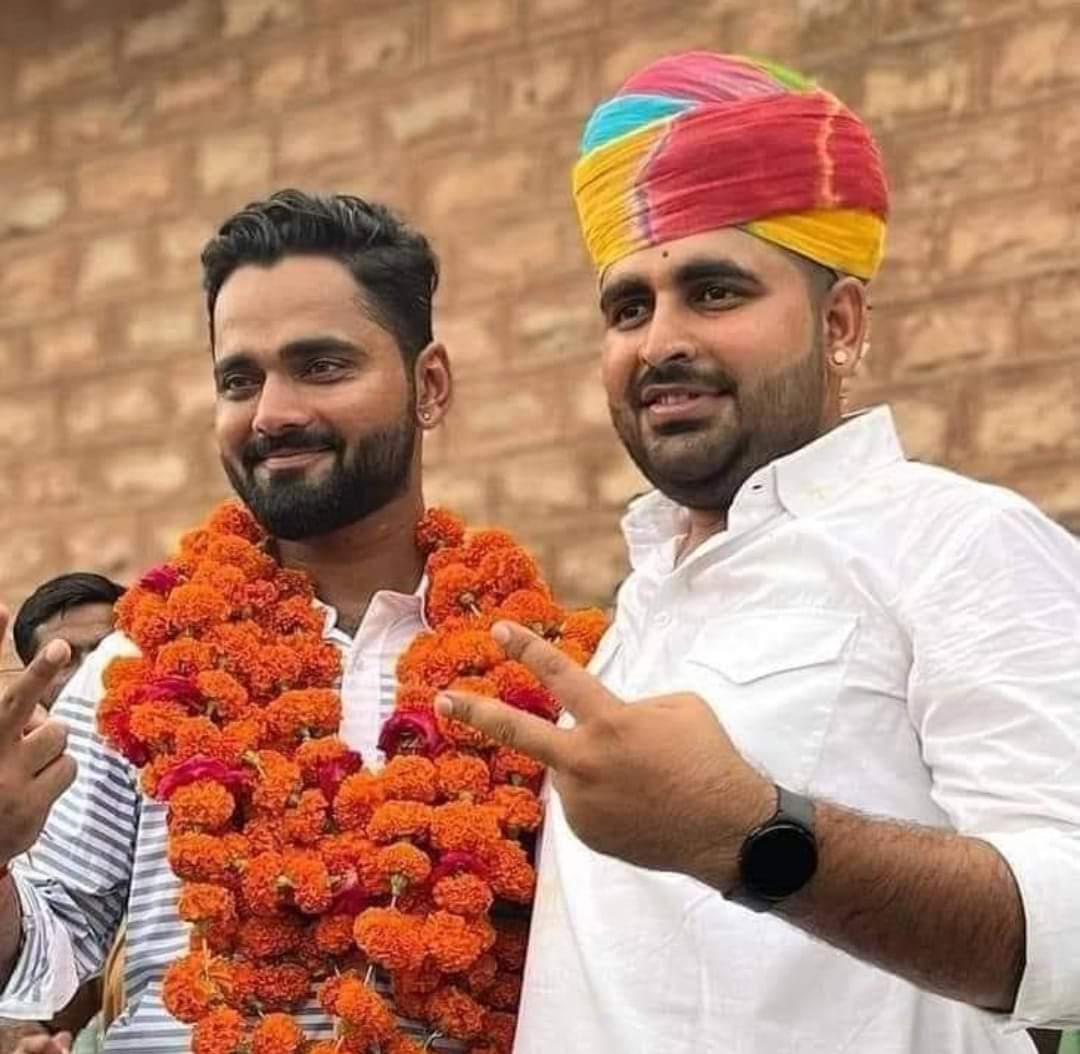 NainiVishnoi's tweet photo. छात्र संघ चुनाव 2022 
जय नारायण व्यास विश्वविद्यालय से अरविंद सिंह भाटी अध्यक्ष पद पर विजयी...!
#congratulations 💐 #JNVU
#ArvindSinghBhati https://t.co/QbCBYO4RMU