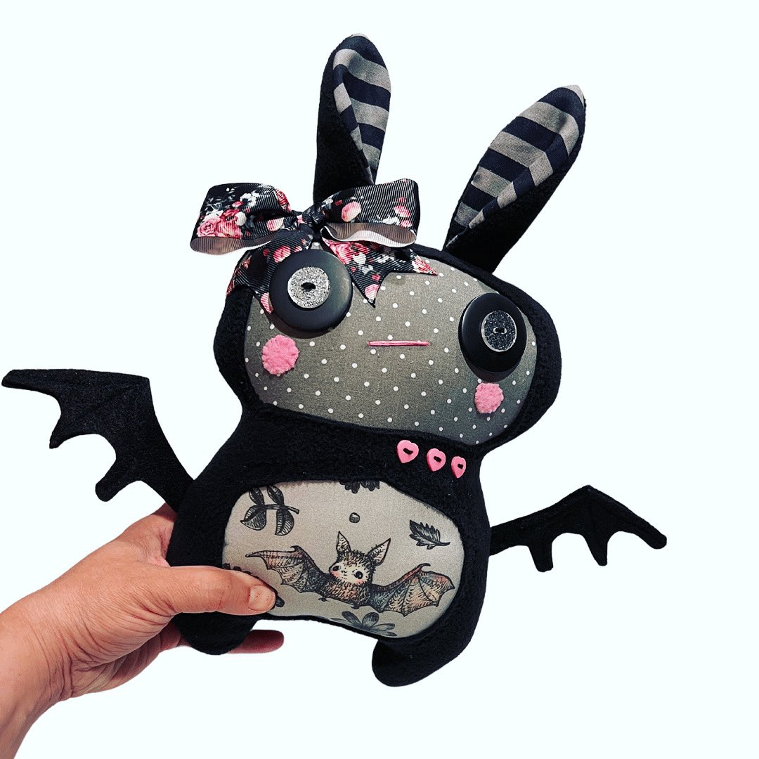 gloomy_erina's tweet photo. How lovely is this lady? Gloomy Erina is officially back open! All new Gloomy Bunnies and Gloomy Bats available now. 
#gloomyerina #gloomybat #gloomybunny #gothbunny #gothbat #gothplush #plushies #spookyplush #monsterplush #creepycute #spookycute #gothvibes #gothic #gothdecor https://t.co/yoW622bVIh