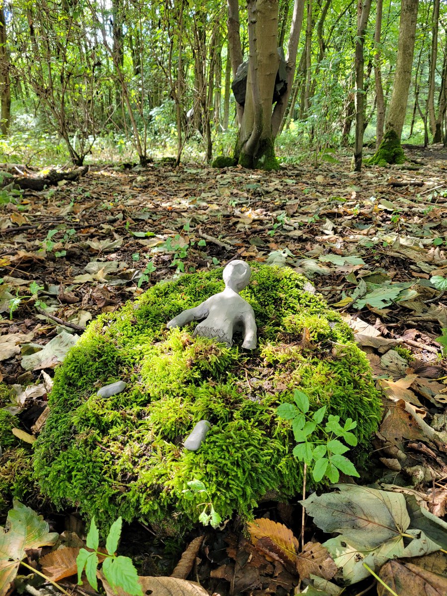 Yogle83's tweet photo. Great fun at the @TraceyEmin inspired sculpture class @jupiterartland festival. Now installed in the woods! 🤣 @_JupiterRising #jupiterrising https://t.co/048DMUCV8T