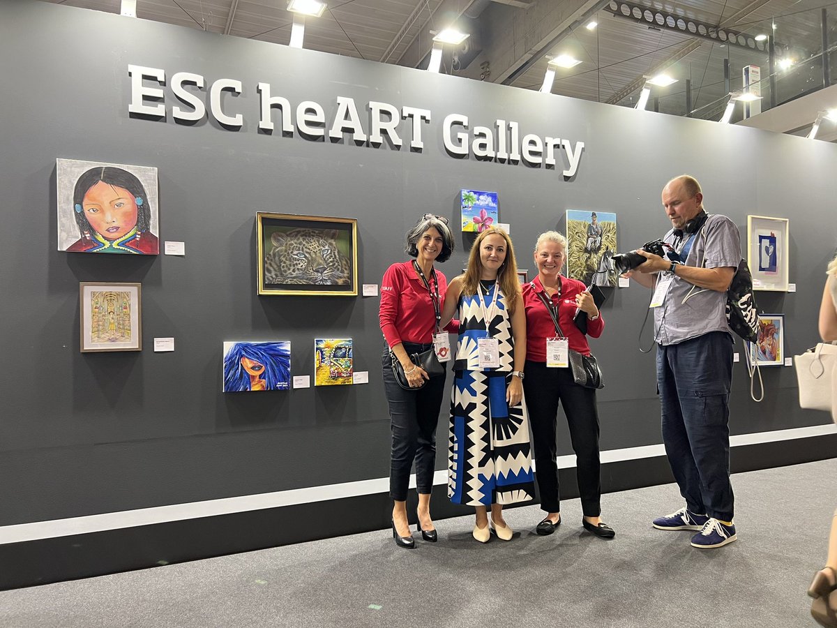 GiuseppeGalati_'s tweet photo. #ESCHeartGallery
Major contributor #OlgaGermanova
A great #cardiologist & #artist
Enjoy art & painting this #ESCcongress
@DrMarthaGulati @iamritu @purviparwani @DrDEliaEmilia @EkateriniL @SilCastelletti @SABOURETCardio @AdrianaSabouret @ValleAlfonso @SeguraCardio @MicheleSenni https://t.co/MSOfNif8Vm