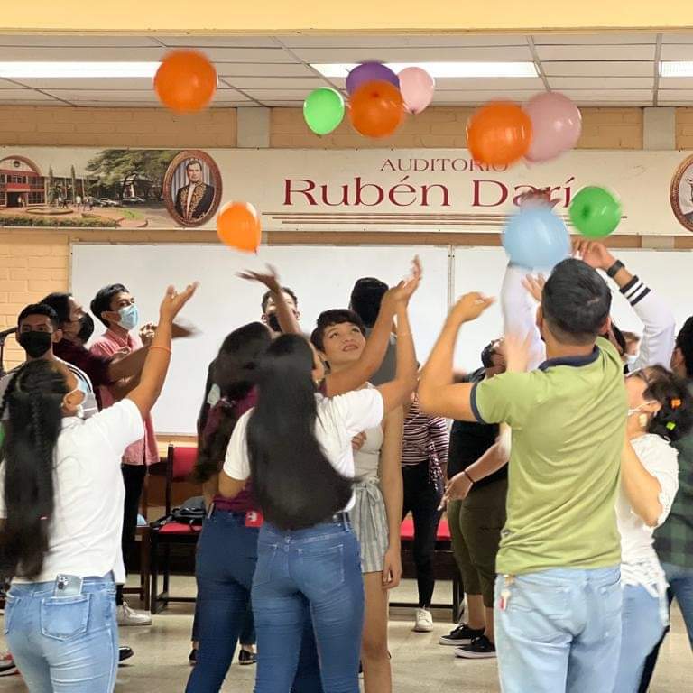 Managua 

Jovenes de ma Universidad UNP, desarrollan manejo de emociones, a través  de  metodología participativa y dinámicas, esto como parte del ciclo de Taller de educación y lenguaje emocional

#PatriaBenditayLibre 
#UnidosEnVictorias