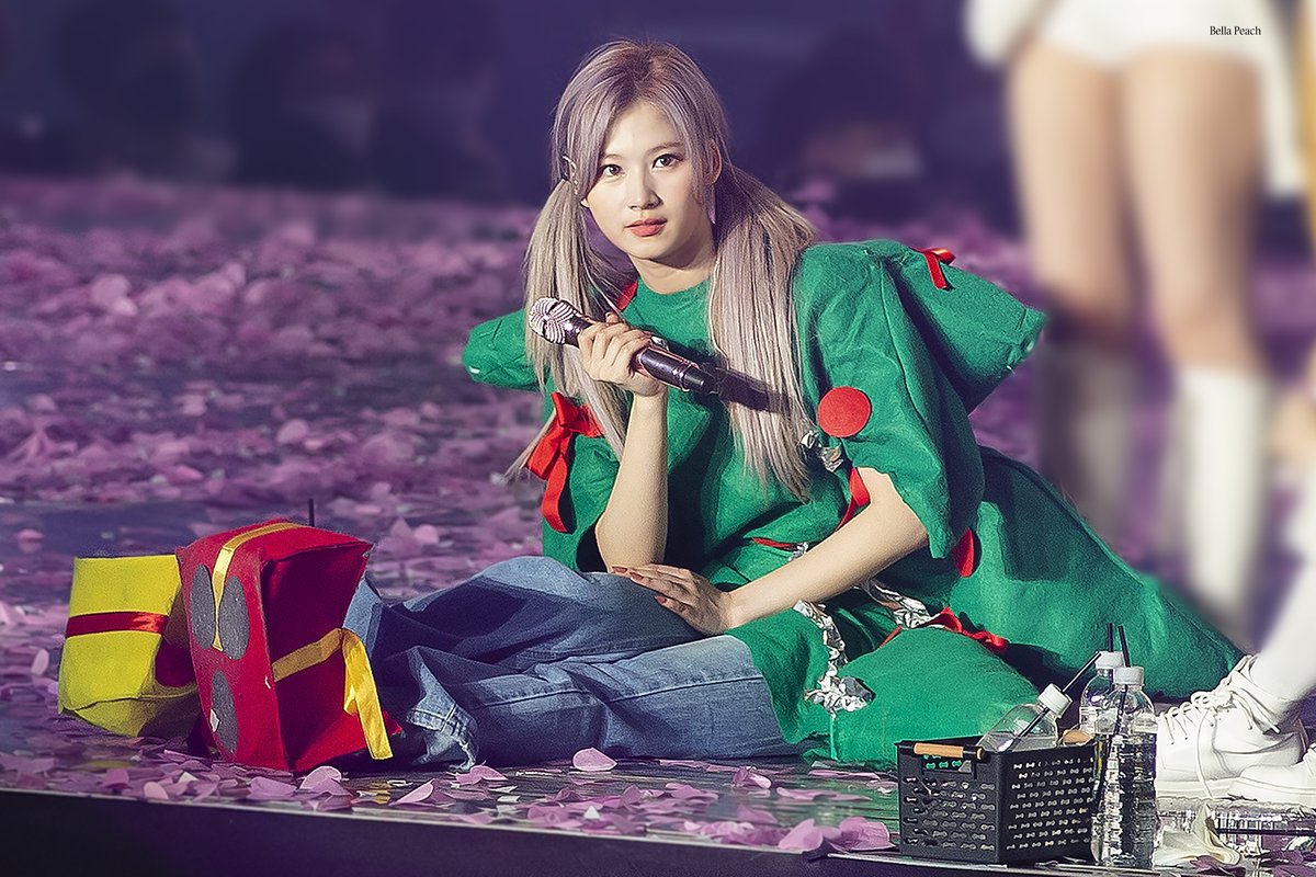 211226 III Seoul 사나 HQ

콘서트 가고싶다 😢

#트와이스 #TWICE #사나 #SANA 
#TalkthatTalk #TWICE_TalkThatTalk