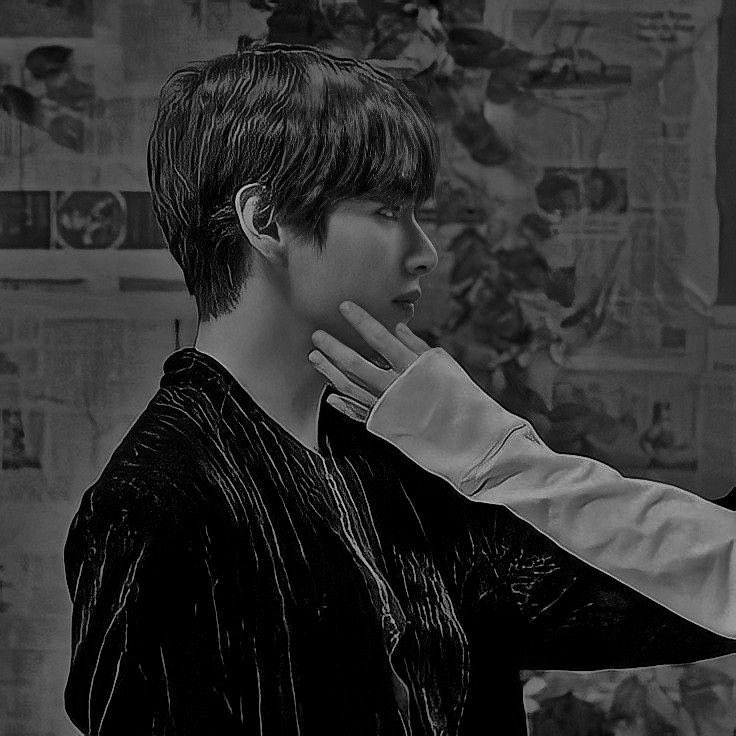 SlNSGVLARITY's tweet photo. ⠀  

⠀  ⠀   𝒎𝐚𝐞 𝒑𝐫𝐢𝐚𝐦 . . . 
      ☾  𝖻𝖾𝗌𝗍 𝖿𝗋𝗂𝖾𝗇𝖽𝗌, 𝖼𝗈𝗇𝖿𝗂𝖽𝖾𝗇𝗍𝗌
        —— @maestvrn 

⠀ https://t.co/C9OyHhnrNj