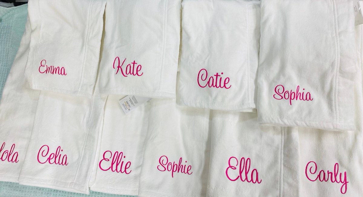 luxurytowel's tweet photo. 20% off Sitewide - 25% off starting $600! Turkish Personalized Luxury Spa Wrap 100% Cotton https://t.co/YLT7kxETbu #christmas #bacheloretteparty #graduation #towelwrap #spawrap #whitespawrap #womenspawrap #monogrammedtowel #embroideredtowel #personalizedgifts #etsy https://t.co/FpcyMbfx8e
