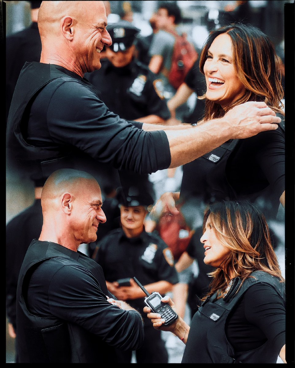 svufanblog4015's tweet photo. Happy Saturday everyone!
#SetMoments
#SVU
#MariskaHargitay
#ChrisMeloni
#OrganizedCrime
@Chris_Meloni https://t.co/VayYjASou6