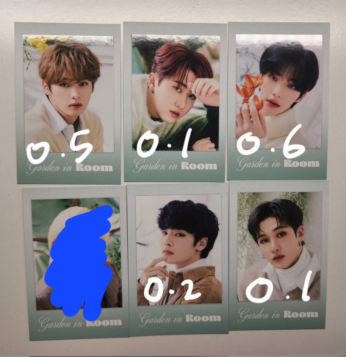 temtherehi's tweet photo. 스트레이키즈 2022 시즌그리팅 포카 양도

ROOMMATE SEASON GREETING 방찬 리노 이민호 서창빈 황현진 한지성 필릭스 이용복 김승민 아이엔 양정인 짭폴 스키즈 인터파크 사운드웨이브 신나라
 
straykids skz photocard pc sell  leeknow i.n bangchan hanjisung felix hyunjin SeungMin https://t.co/LC7P26hmPC