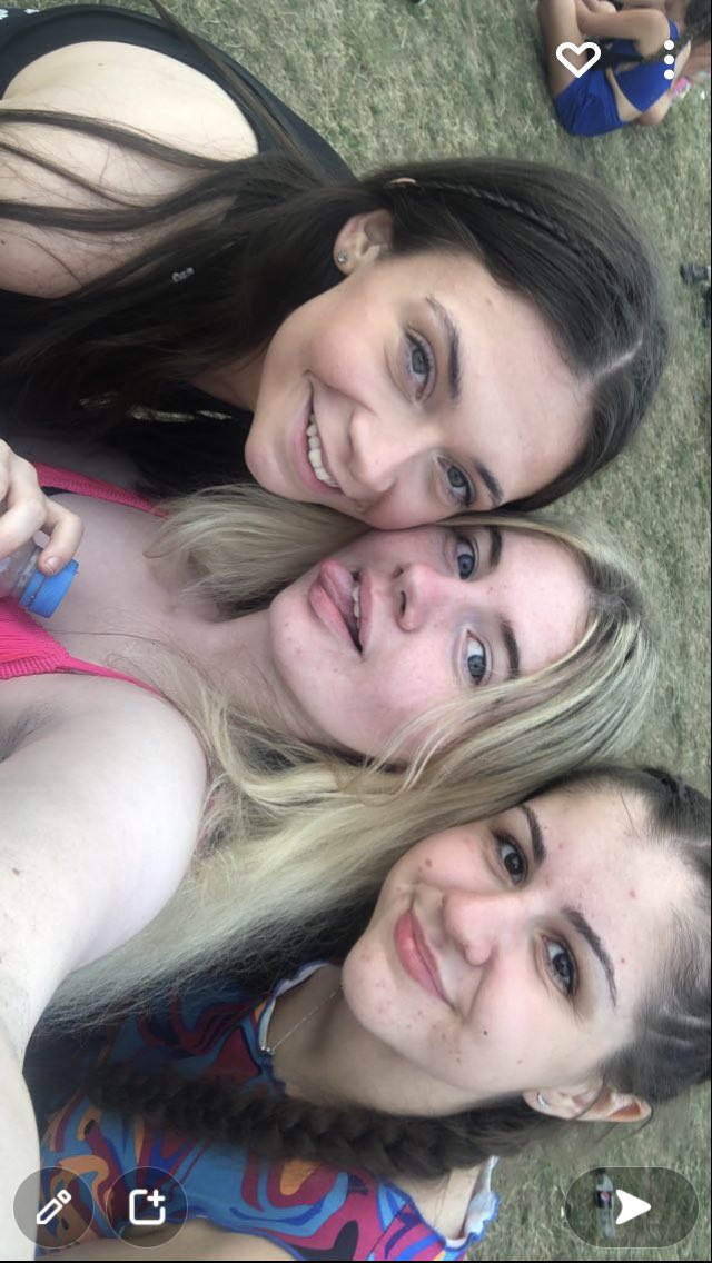 hannahhpem's tweet photo. Slay charli slay x #NoMusicOnADeadPlanet #leedsfestival https://t.co/rNaNXcrZuJ