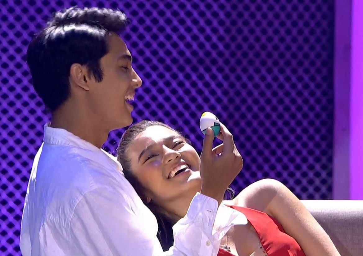 justforbeIinda's tweet photo. this part tho hahaha

DONBELLE PHIHNOMENALConcert

#DONNYnatingTheBigDome
#BELLElazingTheBigDome https://t.co/gbCqI17t7O