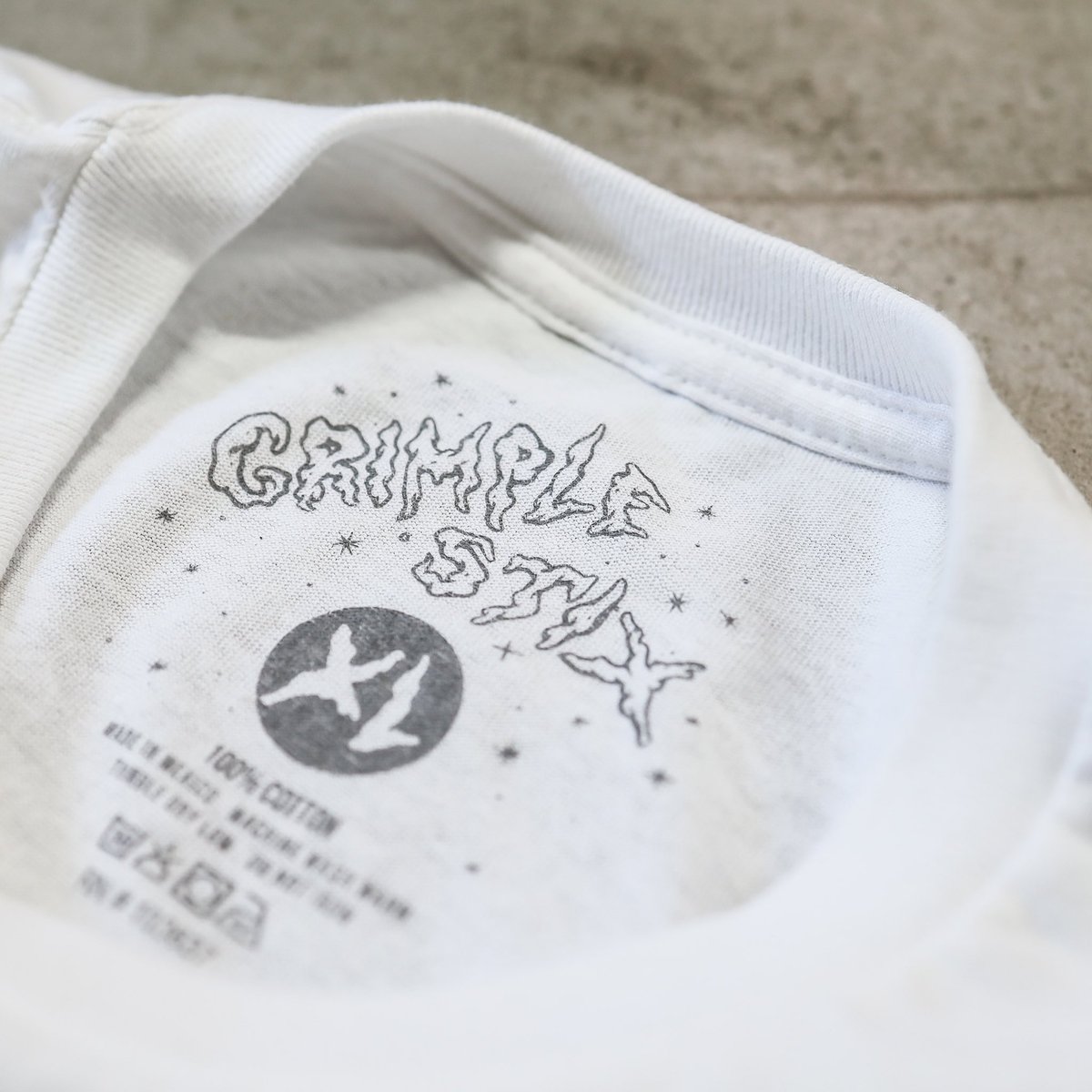 Feelin_osaka's tweet photo. 【ANTIHERO】GRIMPLE EAGLE TEE (WHITE) XLサイズ
https://t.co/2ZalhWWFV6
ANTIHEROから細分化され生まれたブランド”GRIMPLE STIX”のS/S TEE。
定番”EAGLE”をアレンジしたグラフィックは必見。
分かる人には分かる”通”な1枚。
#antiheroskateboards #antihero #grimplestix #アンタイヒーロー https://t.co/gG0GwlQ0UH