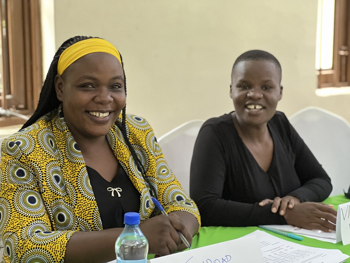 nakitare's tweet photo. Can journalists afford a digital detox @CeciliaMaundu #DigitalSecurityKE
#GendersndTechKE big dilemma especially for reporters @APC_News @IawrtK @josebigg @marvinmwavita @VictoriahSinda2 @MercyNgoya6 @karolcheza @Kakai_Barbara https://t.co/8EqaEGJEy4