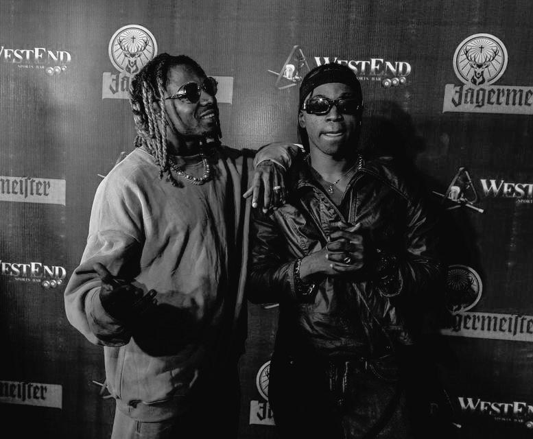 itsWillyWillz's tweet photo. #Willywillztrustees
√TeamPunaClia with Mr 💰@Asake
Jägermeister Nights
📸 @allfather_aj
#youngblackboy
#UbuntuLyf
#punacliamanagement
#Amalapadeapala
#explorepage #explore #twerk #reels #dance
#sheydibalabala
#sitandlegworkchallenge https://t.co/Pgcuo6Imp8