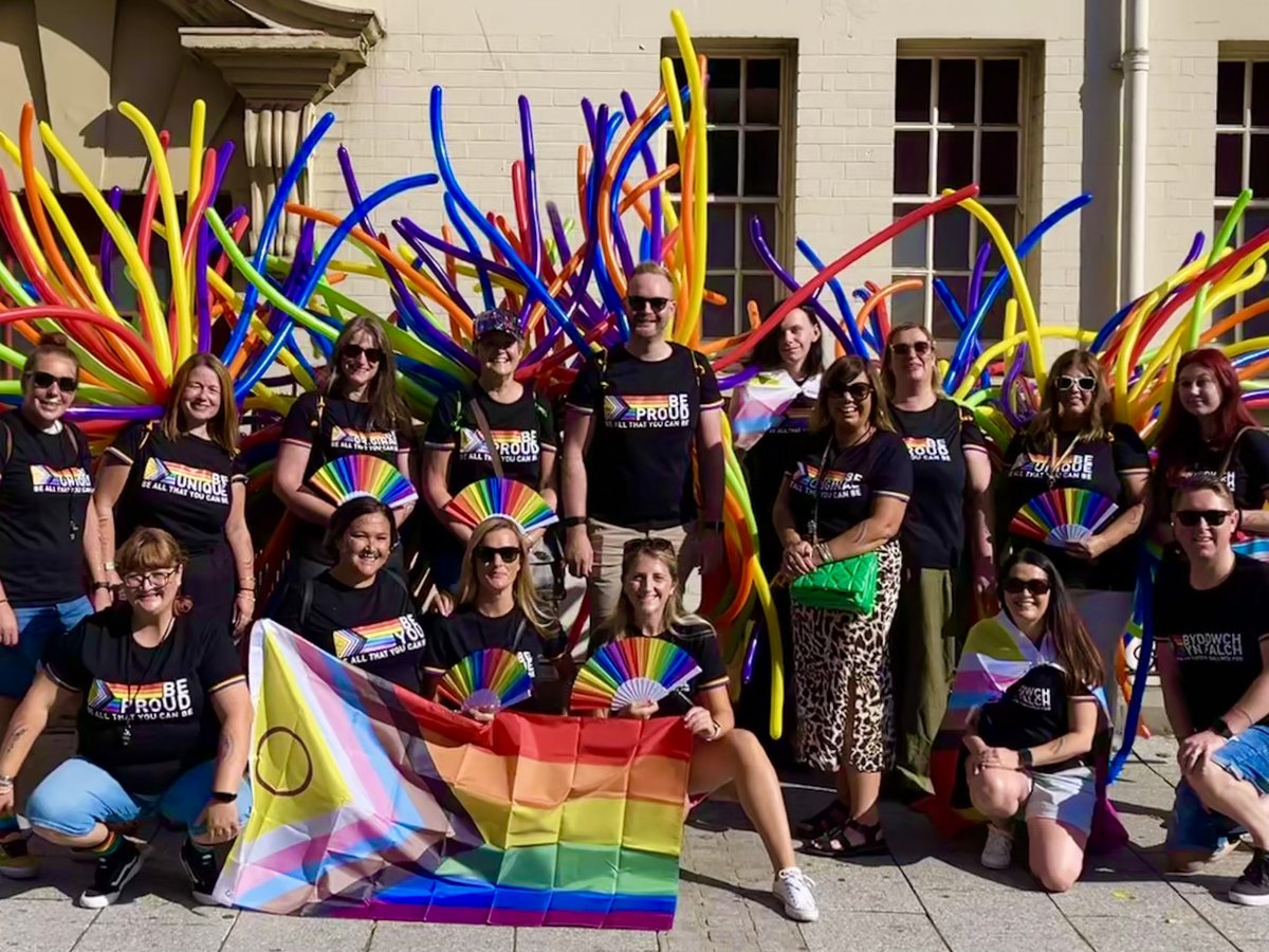 BridgendCollege's tweet photo. Fantastic to be part of the @PrideCymru parade today, celebrating with our LGBTQ+ staff and allies. 

We want to be an inclusive place to learn and work, where people can be authentic and be all that they can be.

#UniqueAndUnited #PrideCymru https://t.co/oRRTm4F8hh